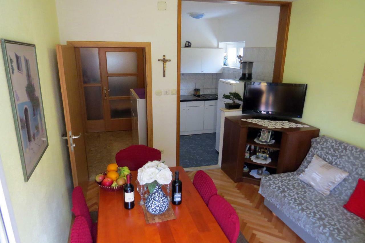 Apartman Jakir Baška Voda Exteriör bild