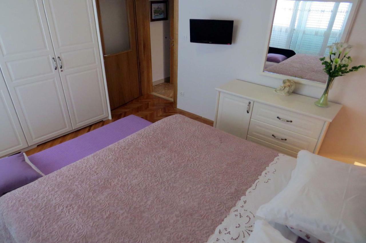 Apartman Jakir Baška Voda Exteriör bild